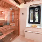 The Artist House Вилла *