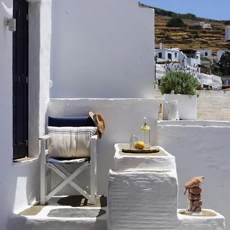 The Artist House Villa Triandaros (Tinos)