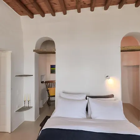 The Artist House * Triandáros