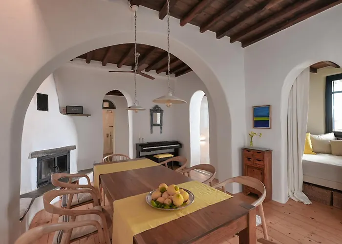 The Artist House Triandáros